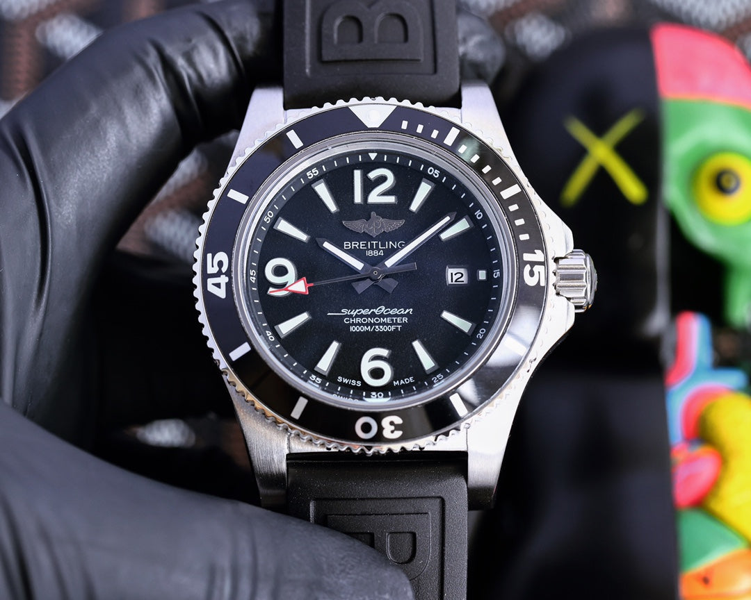 Breitling Avenger Series – Automatic Mechanical Watch (43mm)