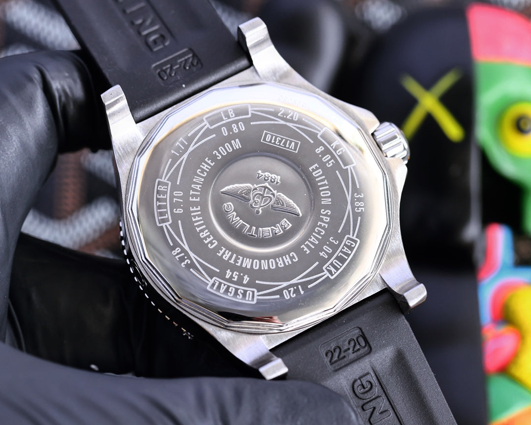 Breitling Avenger Series – Automatic Mechanical Watch (43mm)