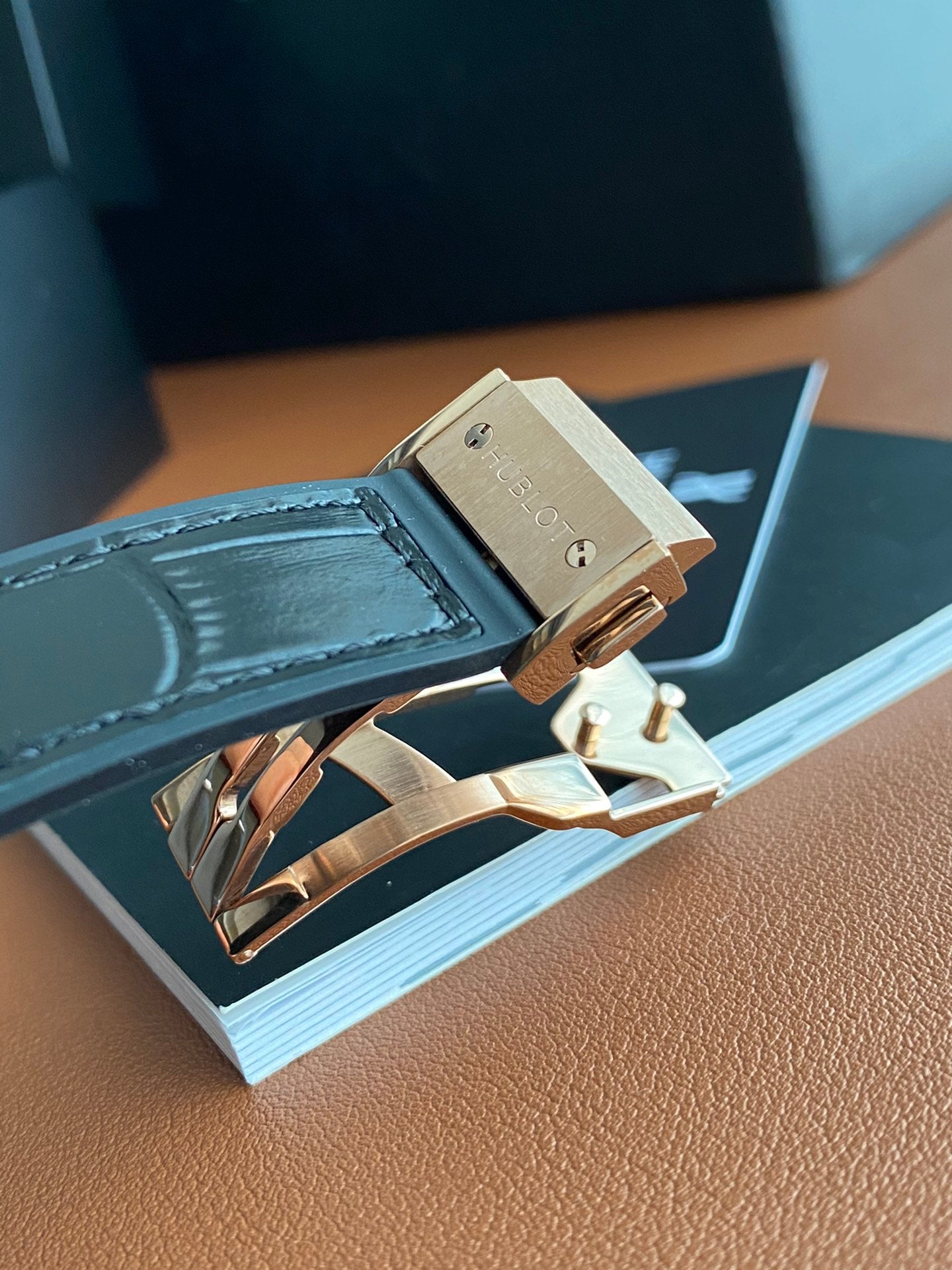 Hublot Classic Fusion 38mm – Premium Replica Women’s Watch