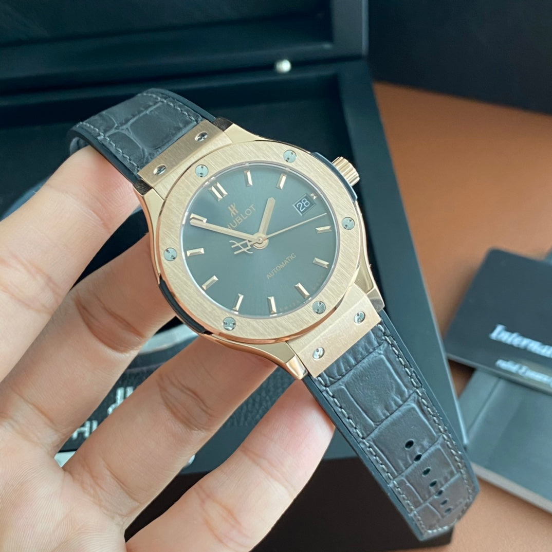 Hublot Classic Fusion 38mm Women’s Luxury Watch