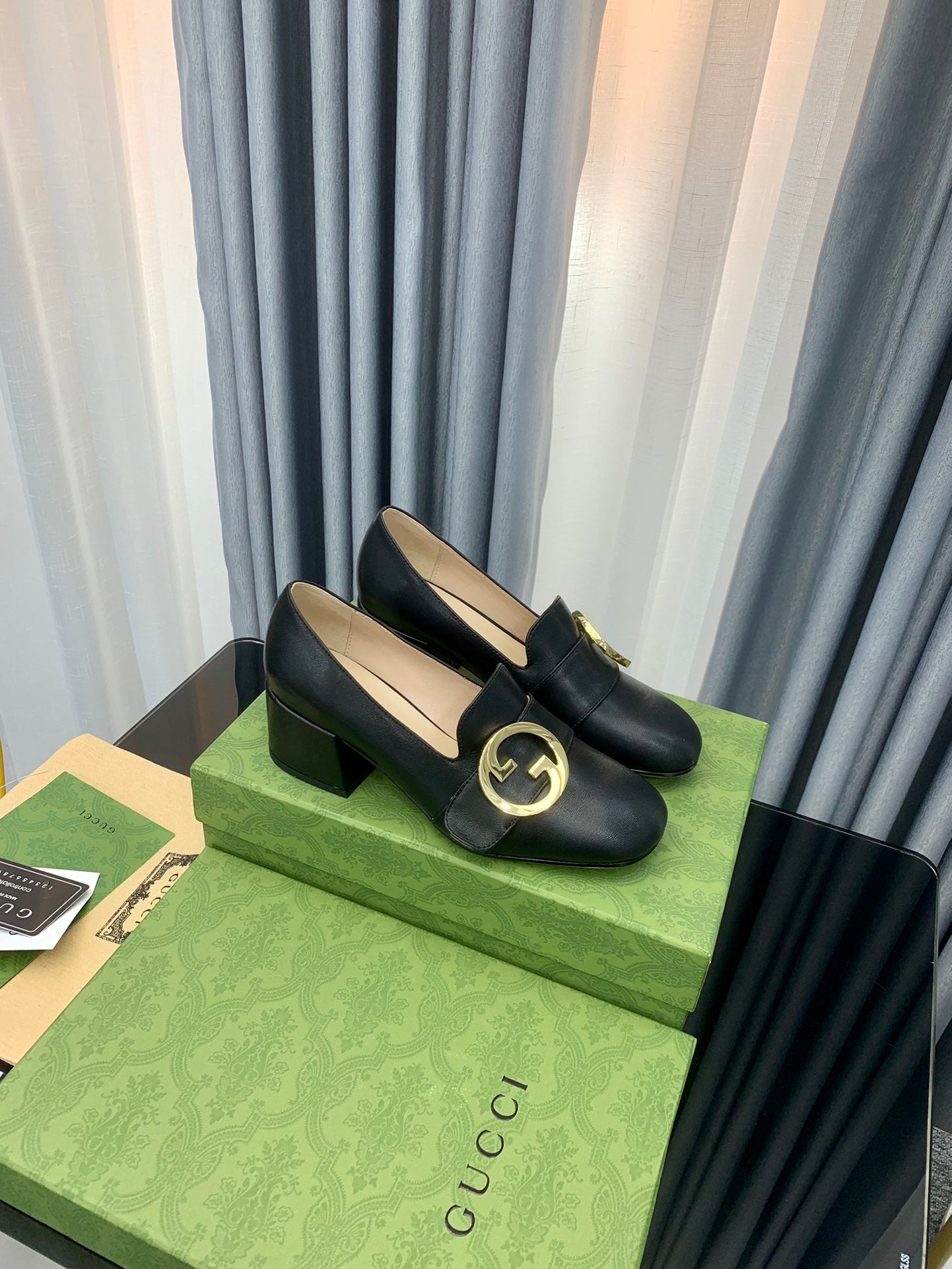 Gucci-Inspired Luxury 2022 Early Fall Double GG Leather Loafers