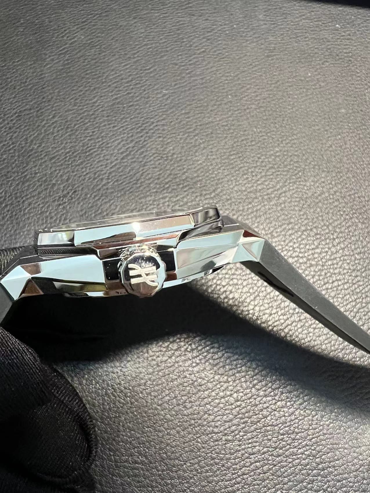 Hublot Luxury Watch – Bold Design, Precision Craft