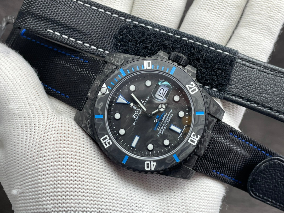 Carbon Sea-Dweller | Lightest & Brightest High-End Dive Watch