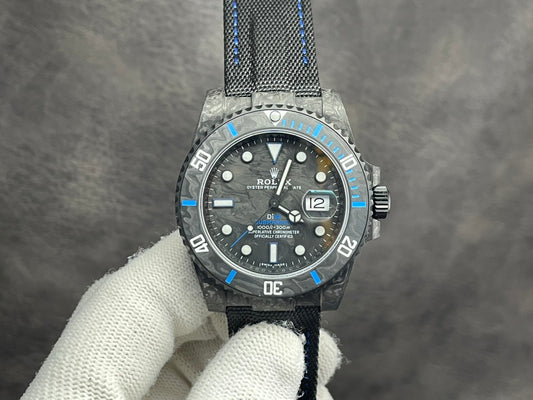 Carbon Sea-Dweller | Lightest & Brightest High-End Dive Watch