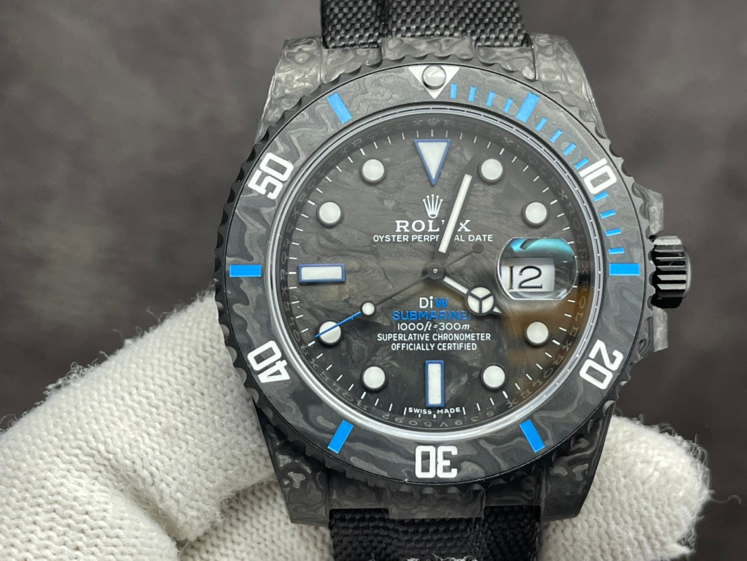 Carbon Sea-Dweller | Lightest & Brightest High-End Dive Watch