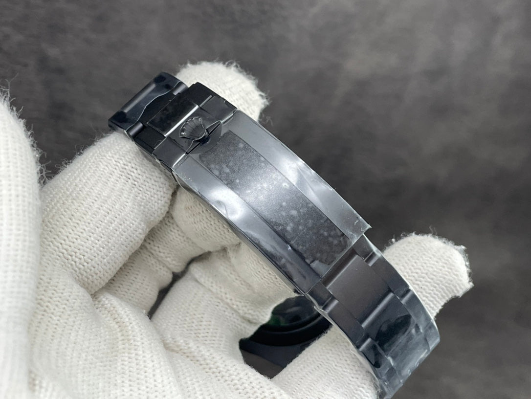 Submariner Champagne – Custom Carbon Bezel & Champagne Dial
