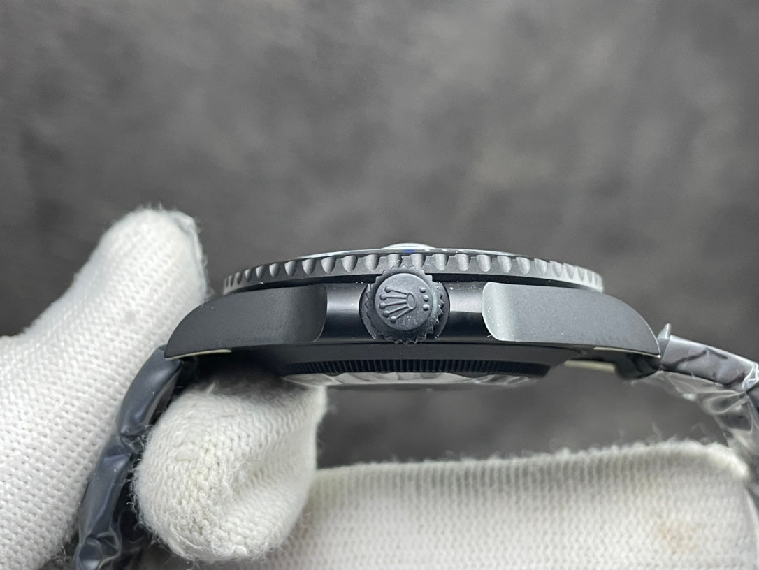 Submariner Champagne – Custom Carbon Bezel & Champagne Dial