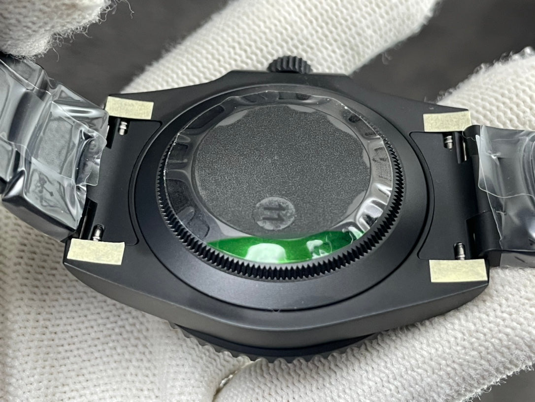 Submariner Champagne – Custom Carbon Bezel & Champagne Dial