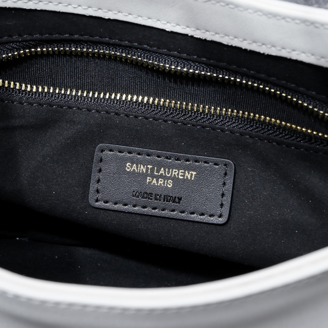 LE 5 À 7 Shoulder Bag – Inspired by French Cinema