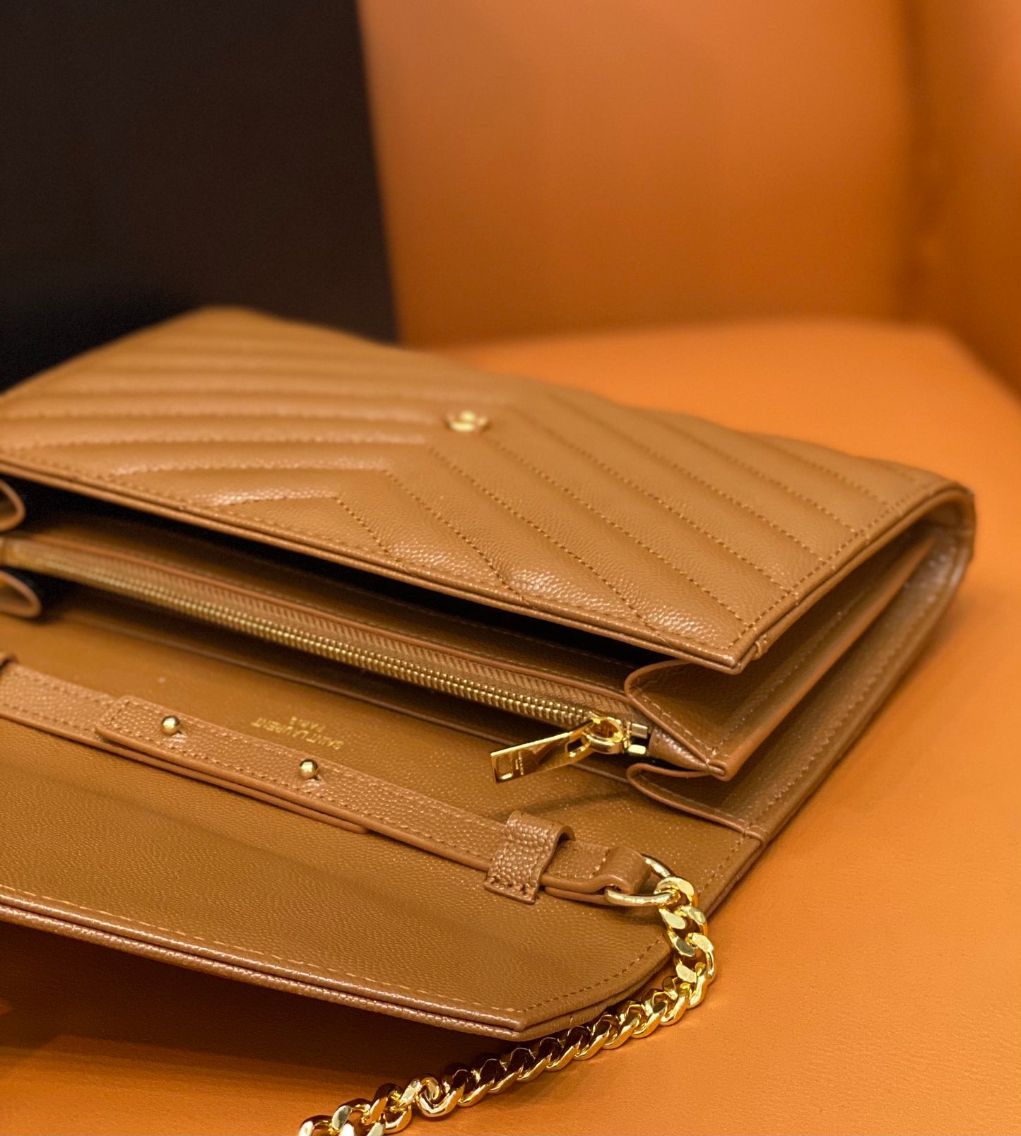 YSL 360452  Gold Hardware Chain Crossbody Bag – Jing Tian Edition | Caviar Leather | Multi-Card Clutch