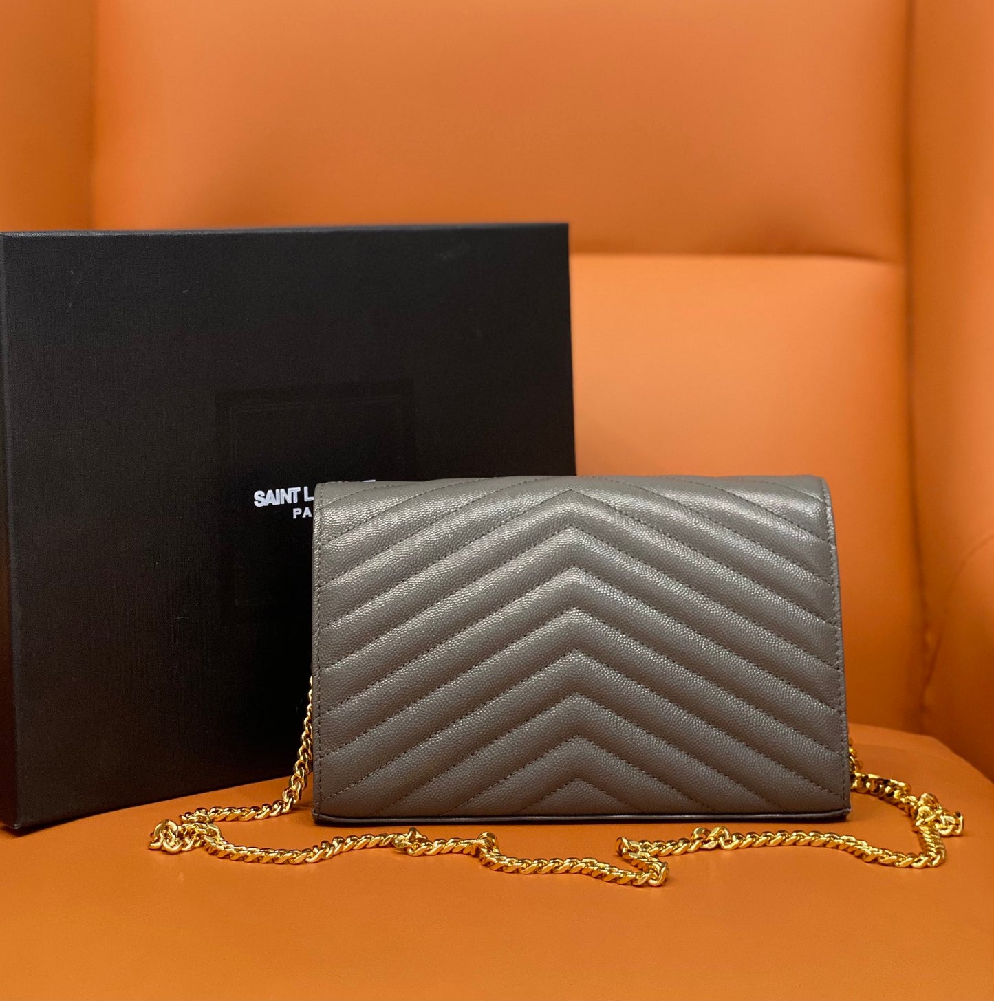 YSL 360452  Gold Hardware Chain Crossbody Bag – Jing Tian Edition | Caviar Leather | Multi-Card Clutch
