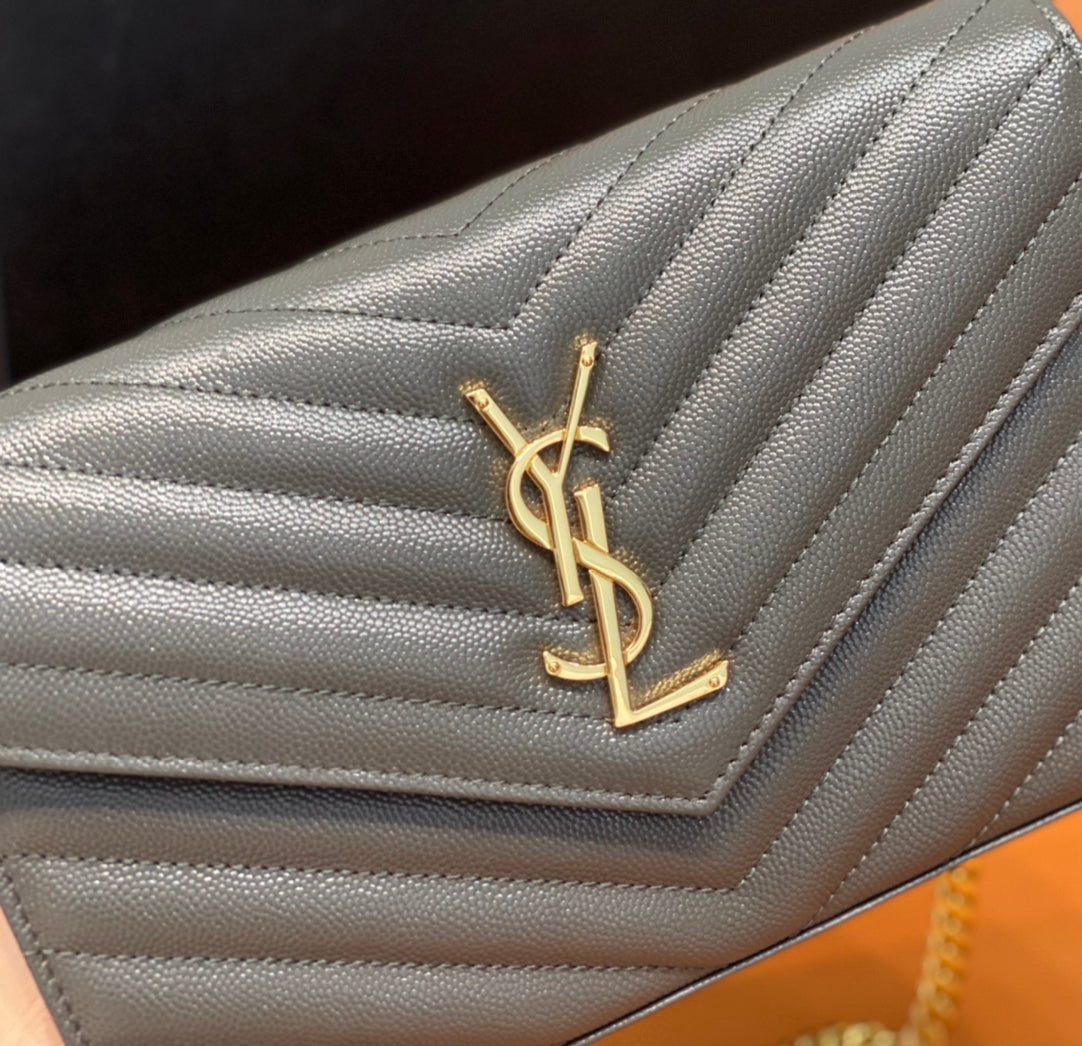 YSL 360452  Gold Hardware Chain Crossbody Bag – Jing Tian Edition | Caviar Leather | Multi-Card Clutch