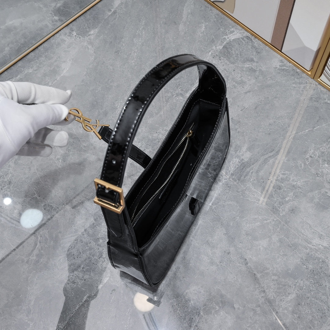 LE 5 À 7 Shoulder Bag – Inspired by French Cinema