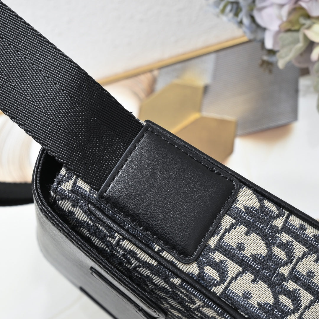Dior Oblique Men’s Messenger Bag – Black/Gray | Leather Strap Accent | With Box
