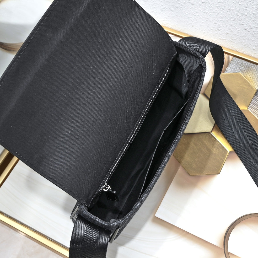 Dior Oblique Men’s Messenger Bag – Black/Gray | Leather Strap Accent | With Box