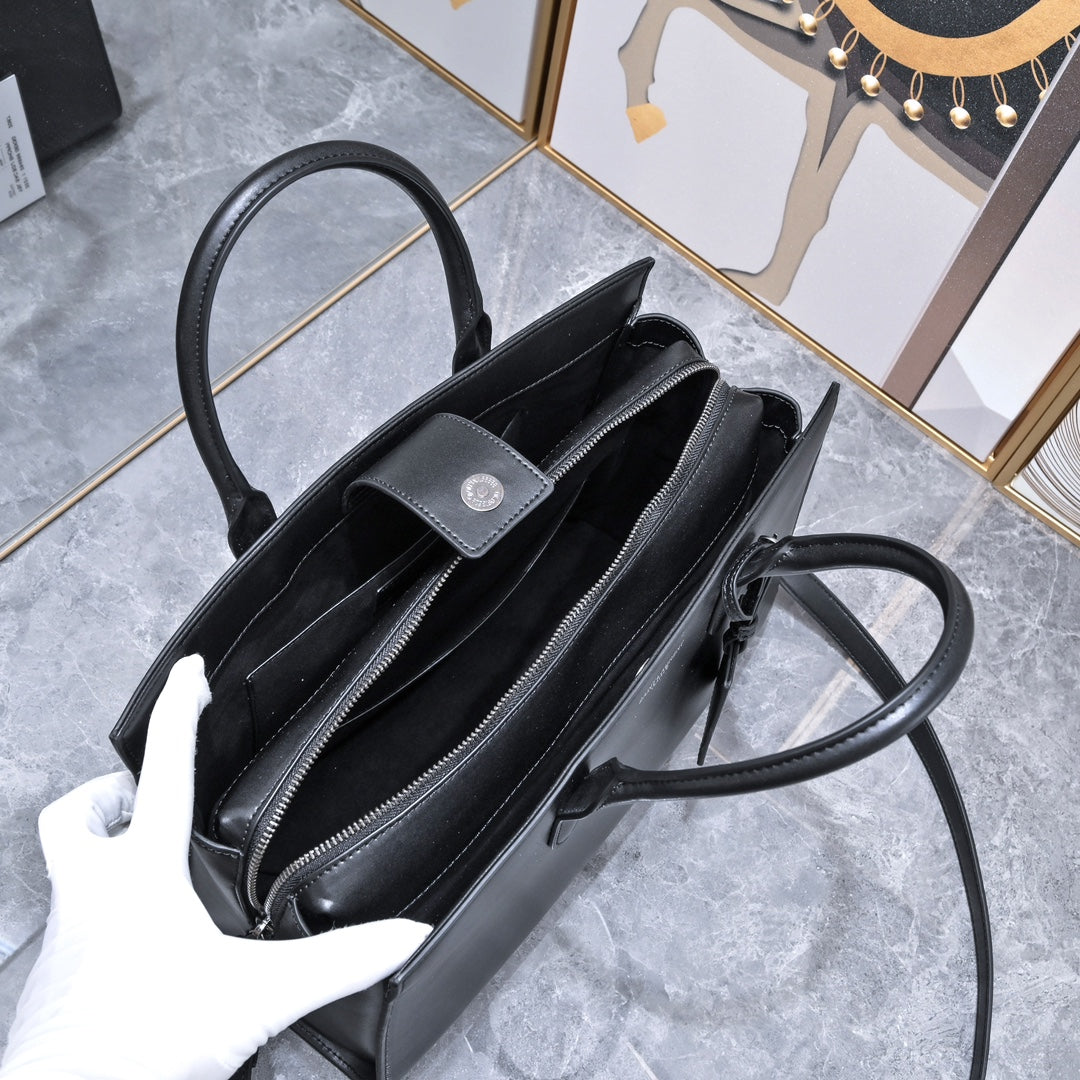 Premium Calfskin Structured Shopping Bag – 3-Way Carry