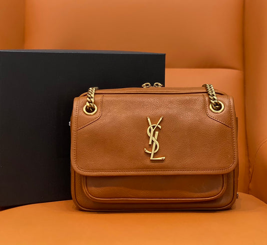 YSL NIKI 712520 Vintage Brown Camera Bag – Italian Leather, Timeless Design