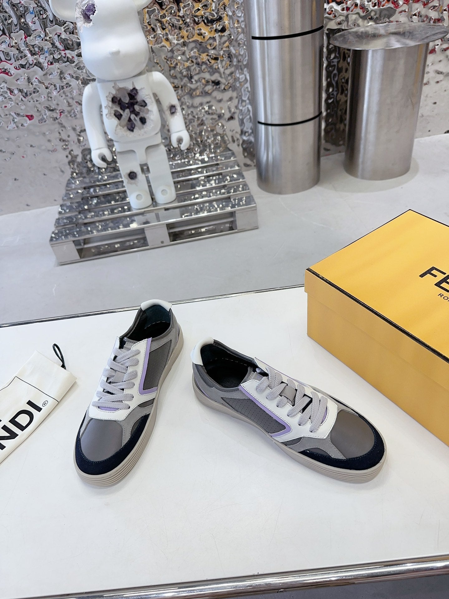 FENDI Unisex Premium Leather Sneakers