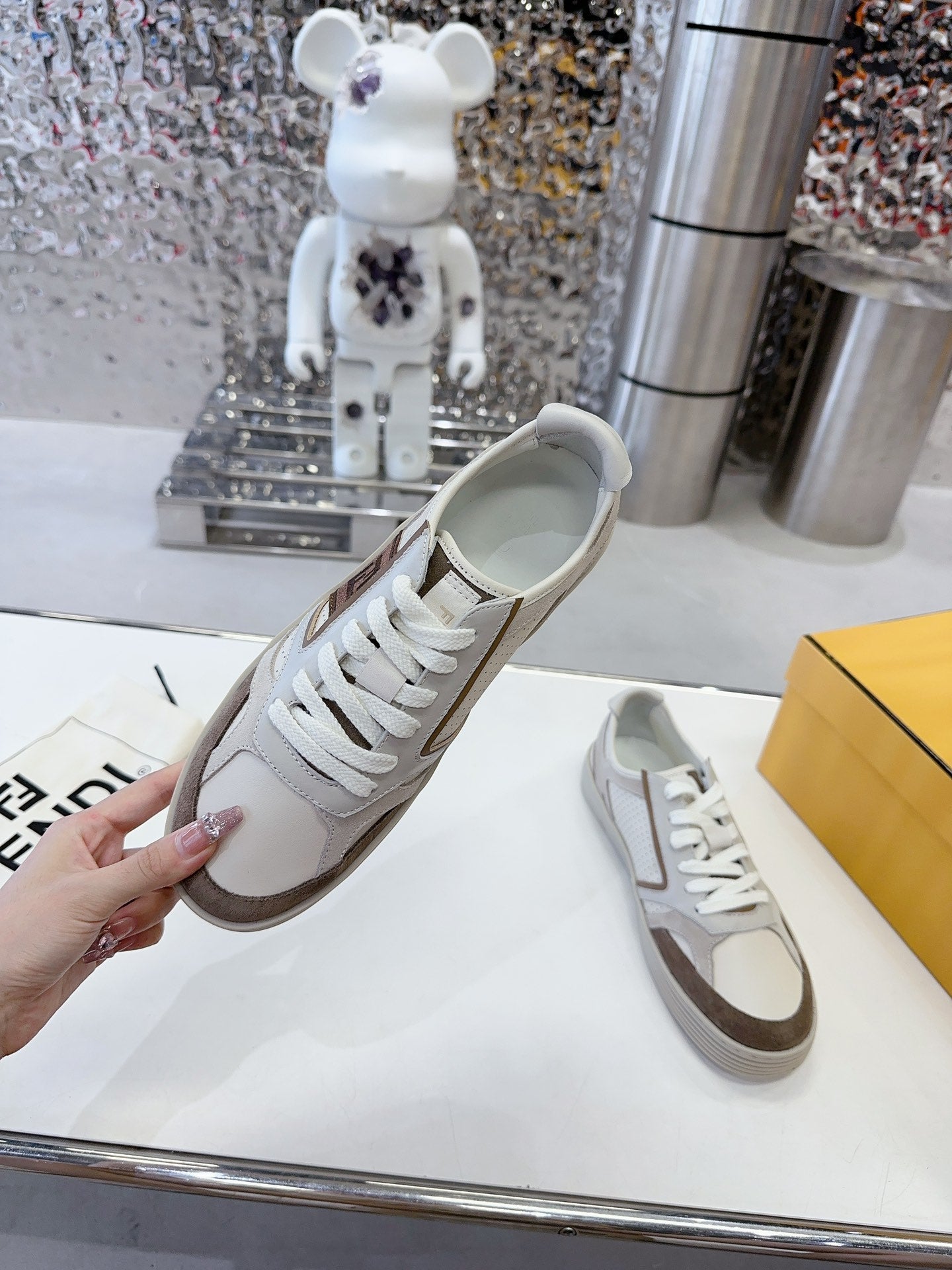 FENDI Casual Leather Sneakers
