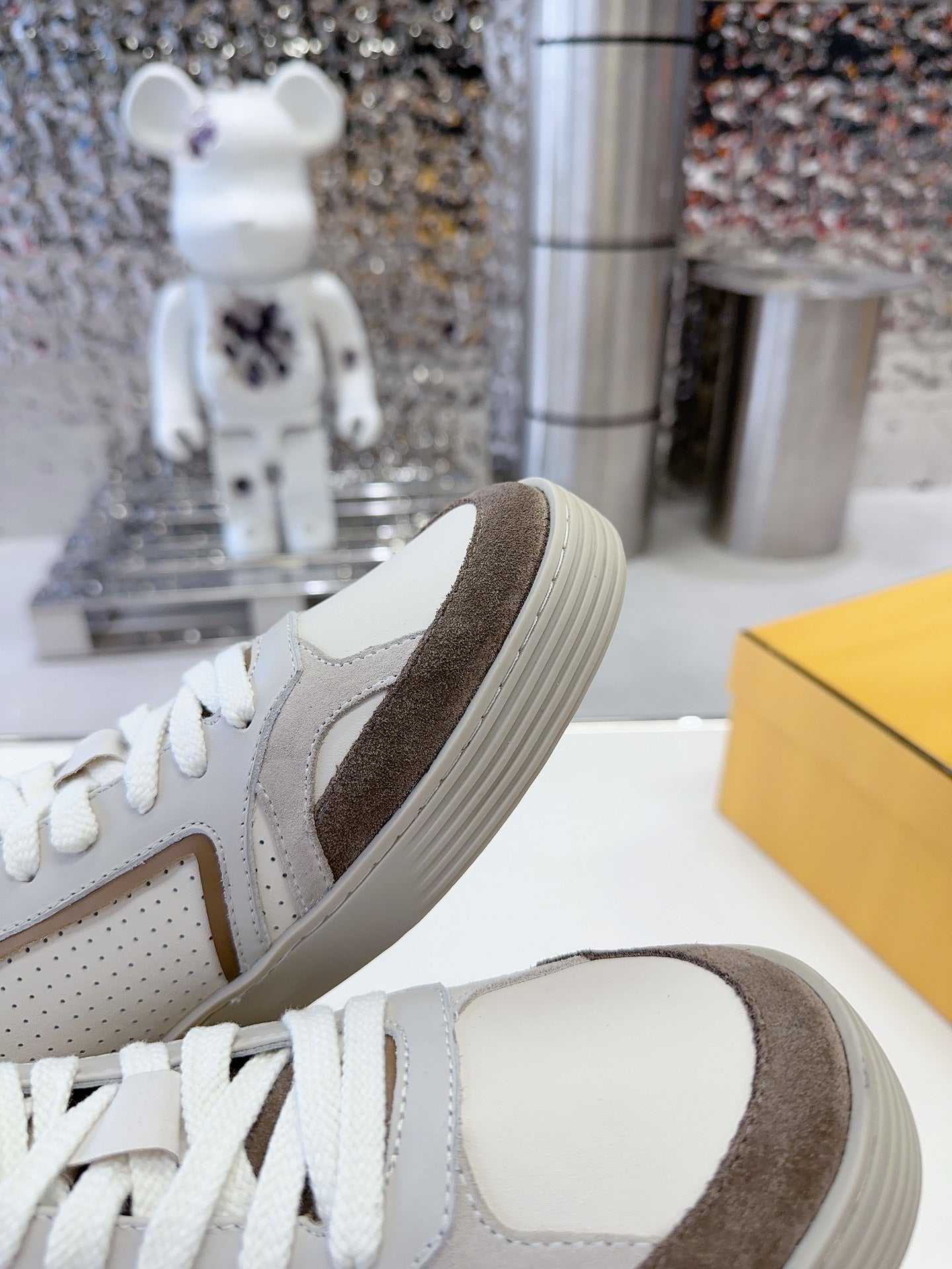 FENDI Casual Leather Sneakers