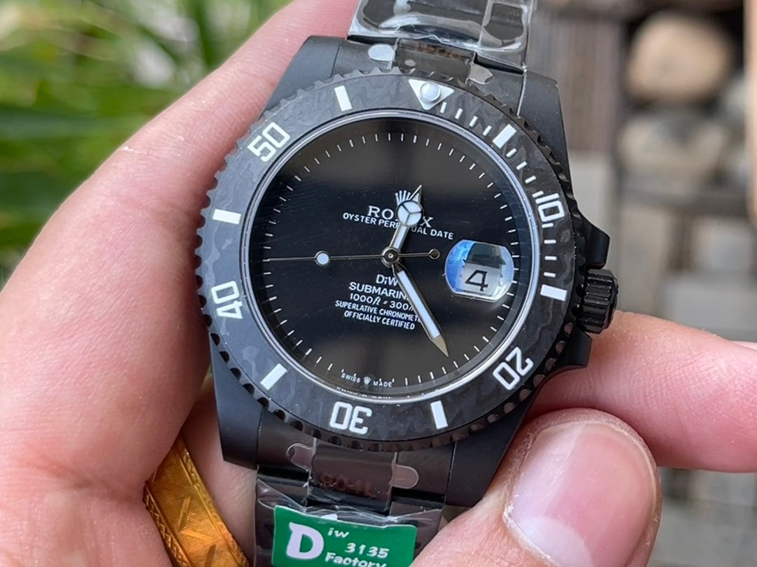Submariner Parakeet – Custom Carbon Bezel & Enamel Dial (40mm)