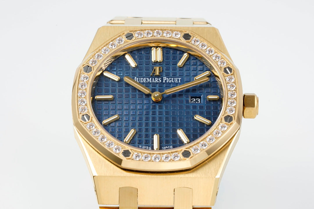 Audemars Piguet Royal Oak Ladies Watch – Sparkle Like a Goddess!