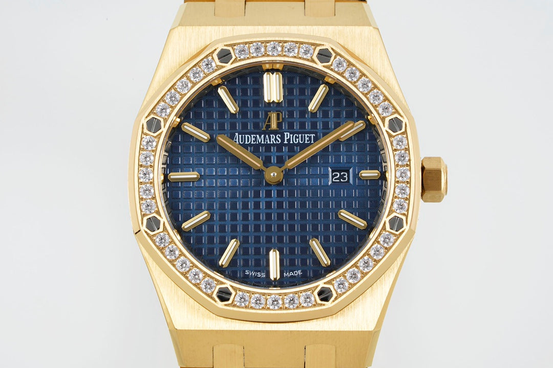Audemars Piguet Royal Oak Ladies Watch – Sparkle Like a Goddess!