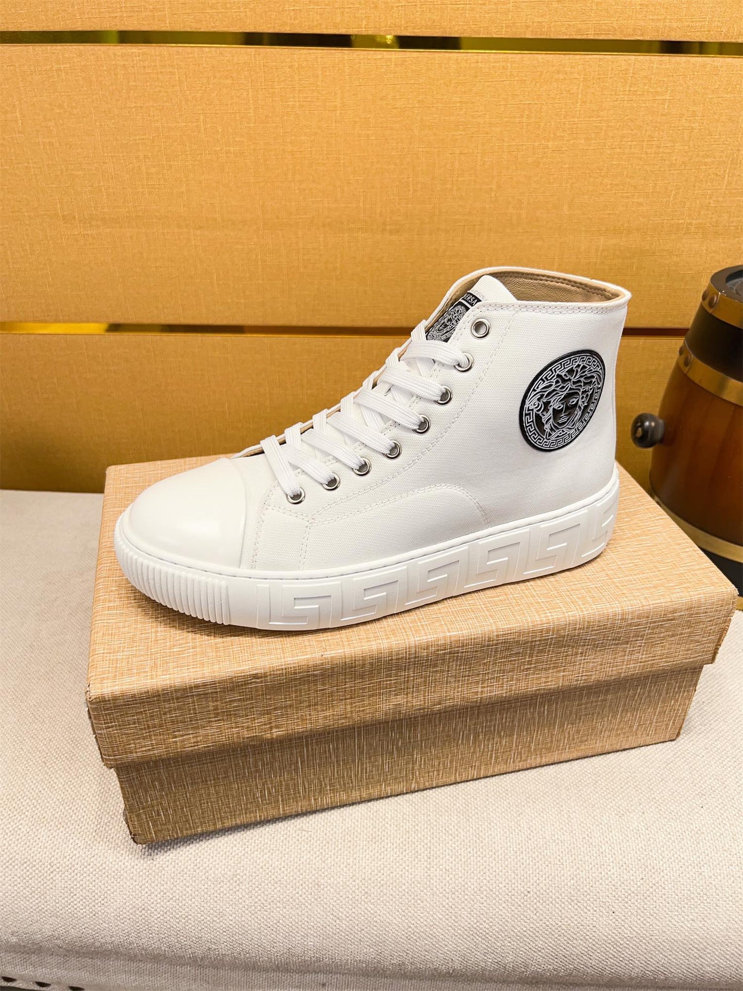 Versace High-Top Sneakers – Classic Launch for Stylish Men