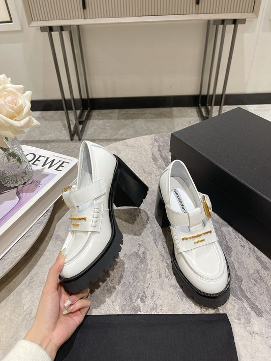 Alexanderwang 2024 Early Spring Hollow-Out Leather Boots – Black Patent with Gold Hardware