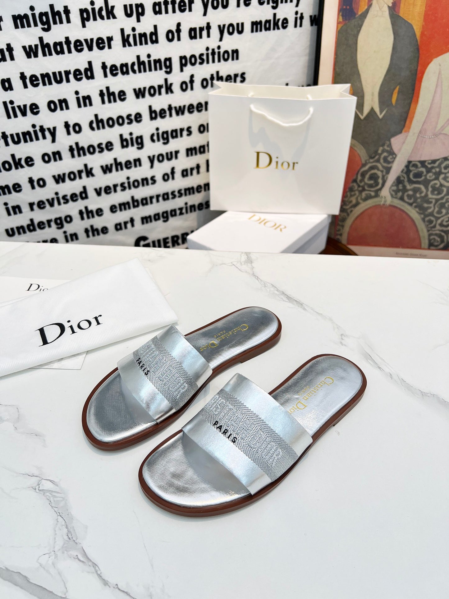 DIOR 2024 Spring/Summer Embroidered Logo Slides – Must-Have