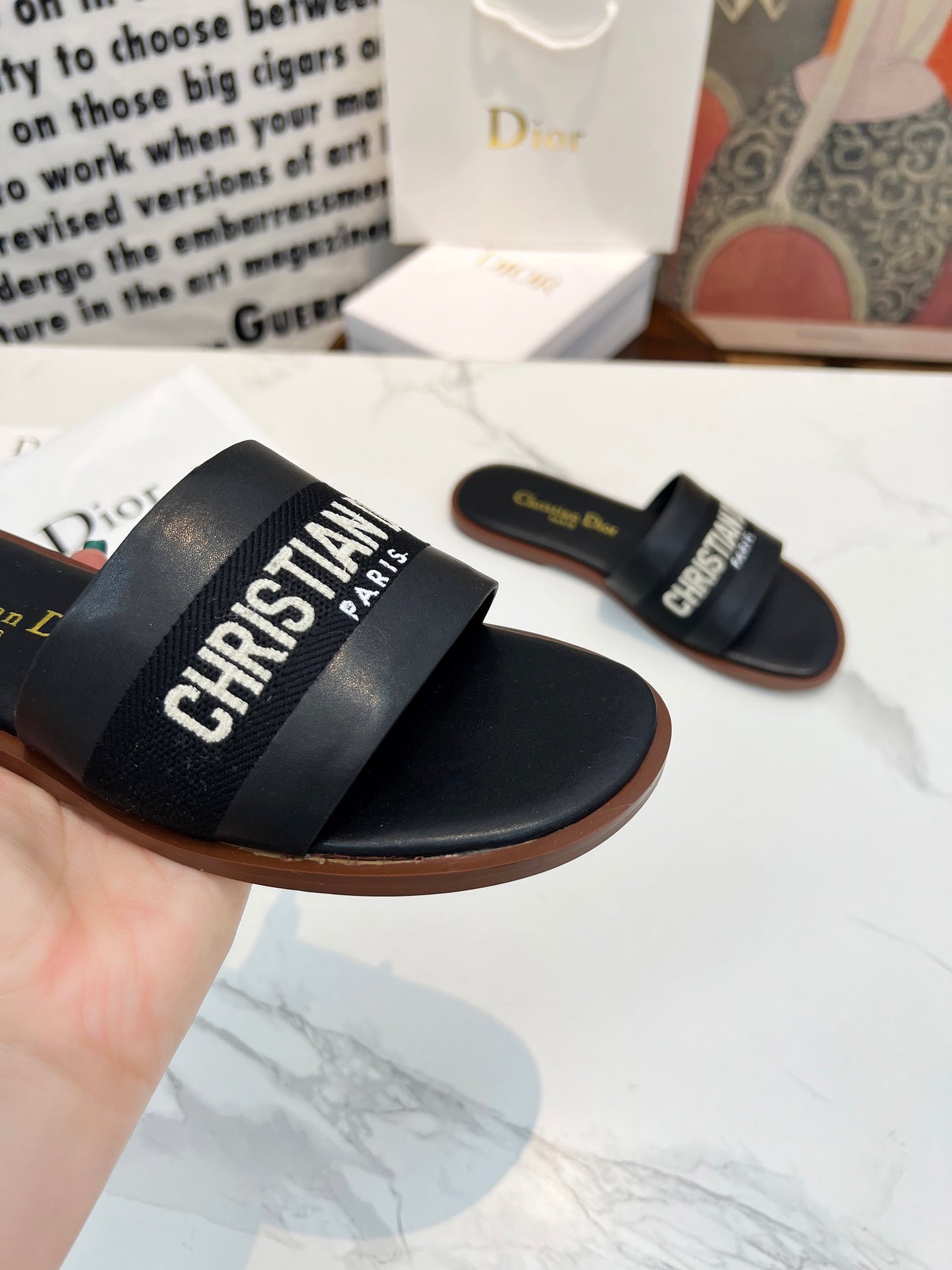 DIOR 2024 Spring/Summer Embroidered Logo Slides – Must-Have