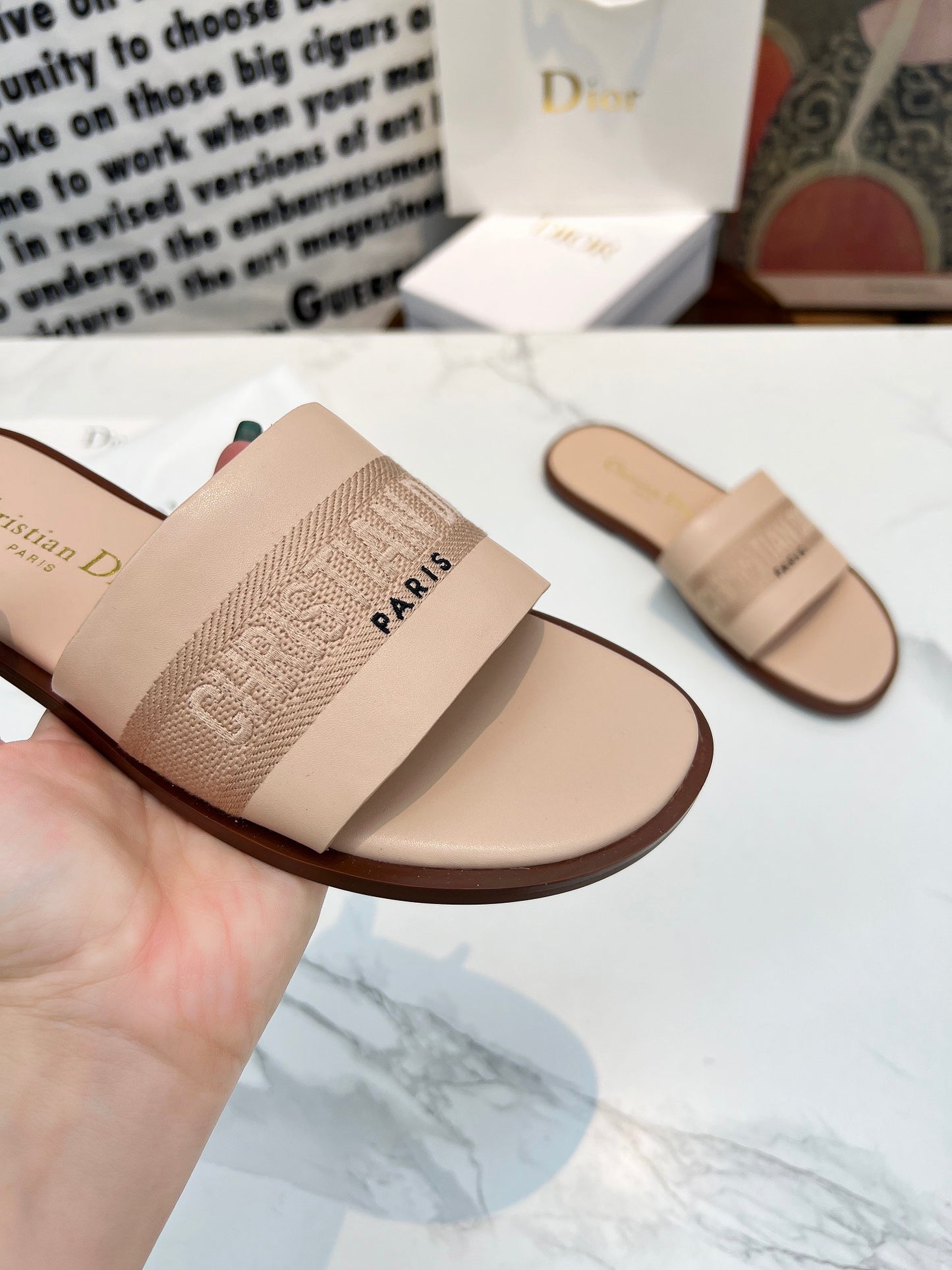 DIOR 2024 Spring/Summer Embroidered Logo Slides – Must-Have