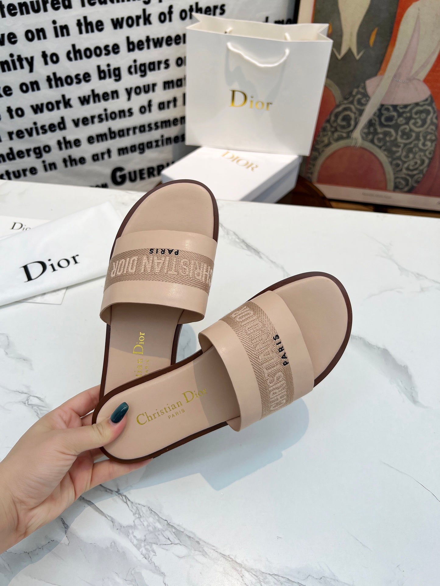 DIOR 2024 Spring/Summer Embroidered Logo Slides – Must-Have