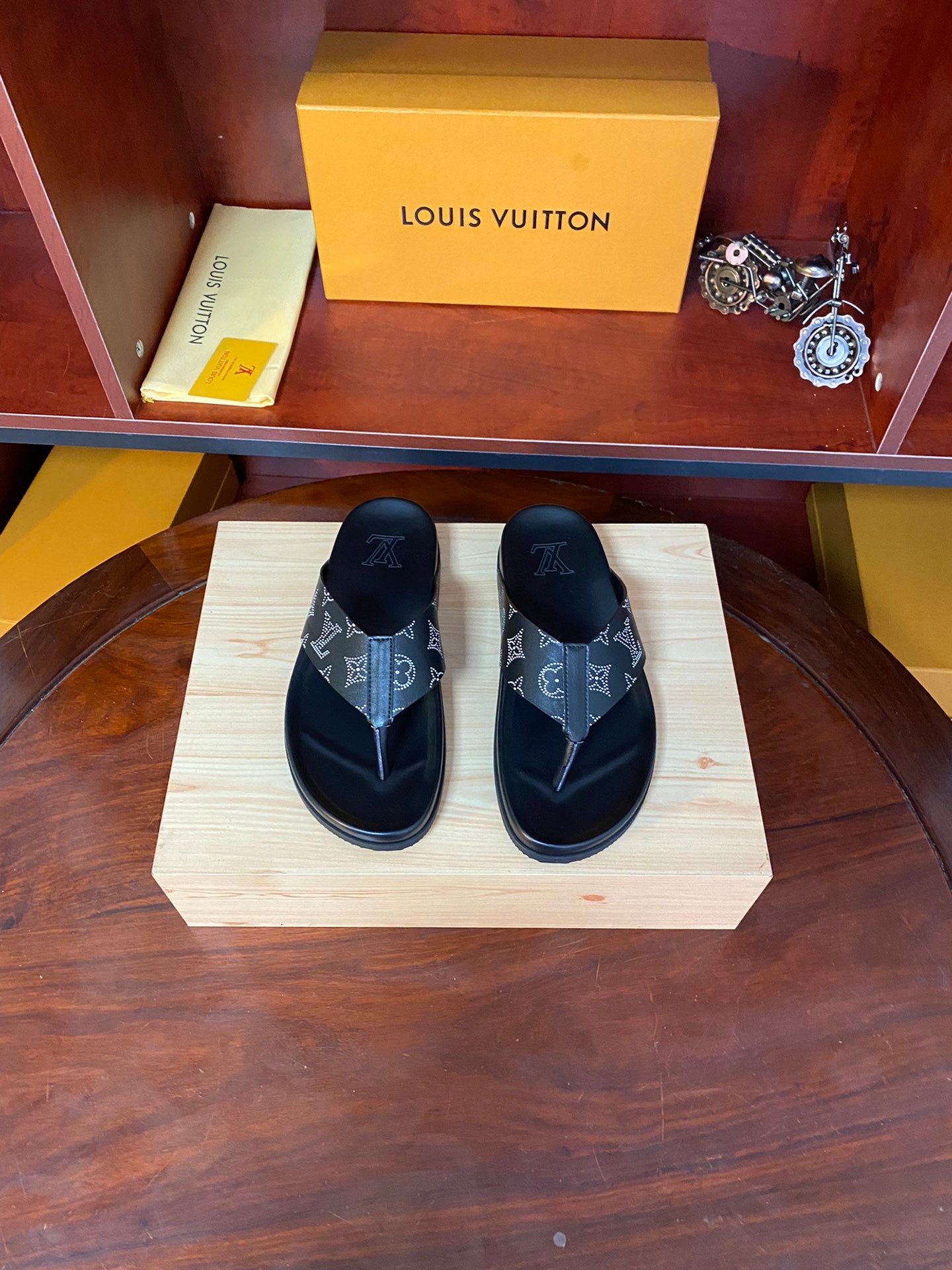Iconic LV-inspired design