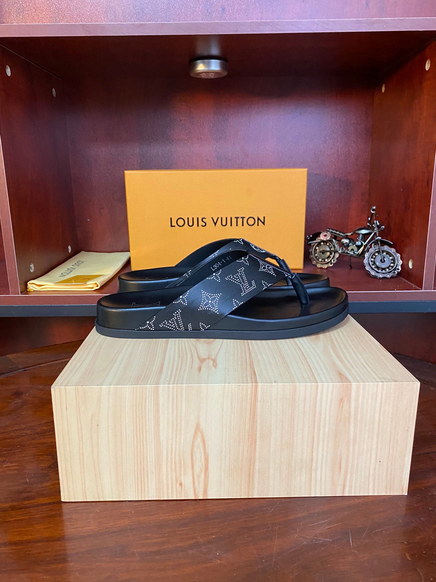 Iconic LV-inspired design
