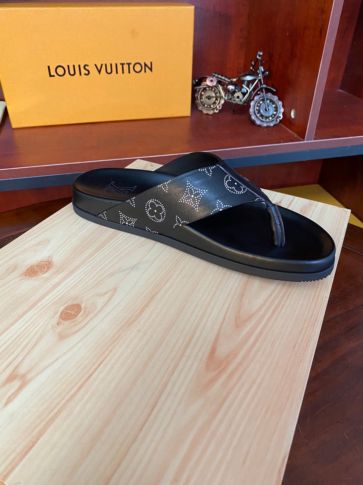 Iconic LV-inspired design