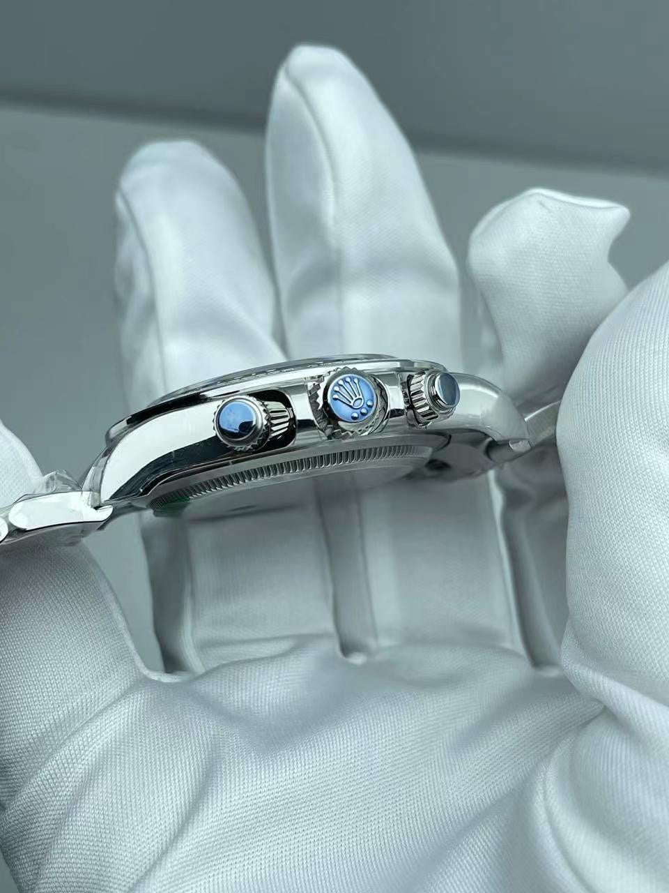 Rolex Cosmograph Daytona 126500LN – White Dial