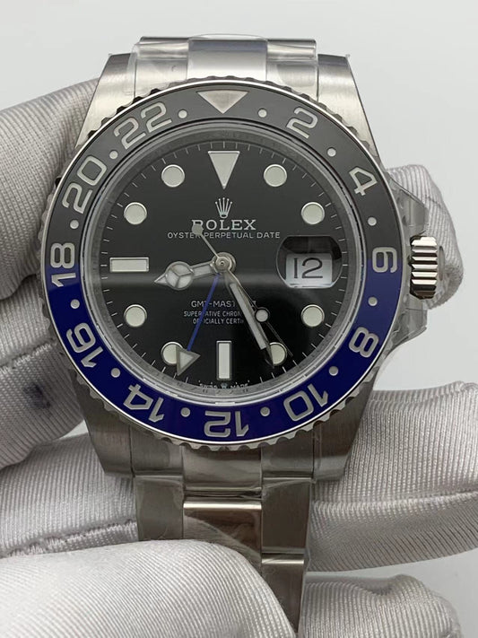 GMT – Dual-Time Precision Meets Modern Style