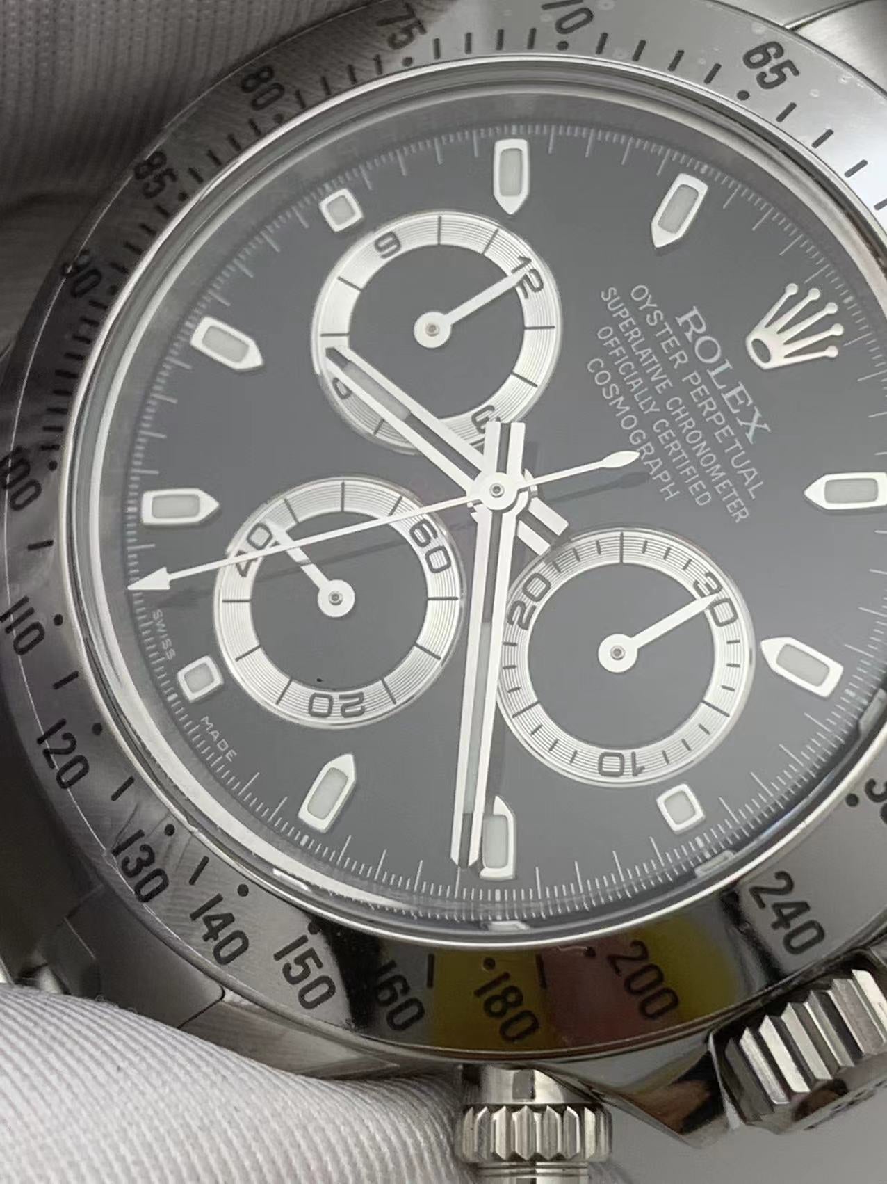Rolex Cosmograph Daytona  – Timeless Steel Performance
