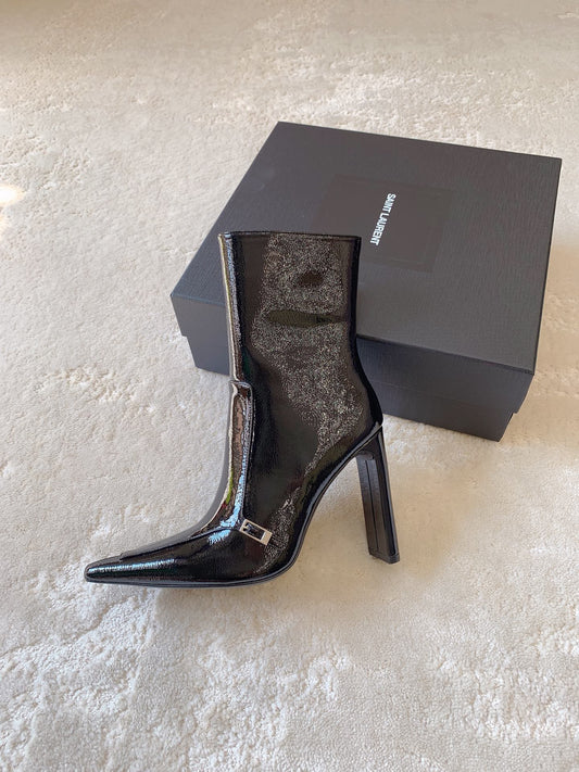 Saint Laurent 24SS Crinkled Patent Leather Ankle Boots – Chic & Bold