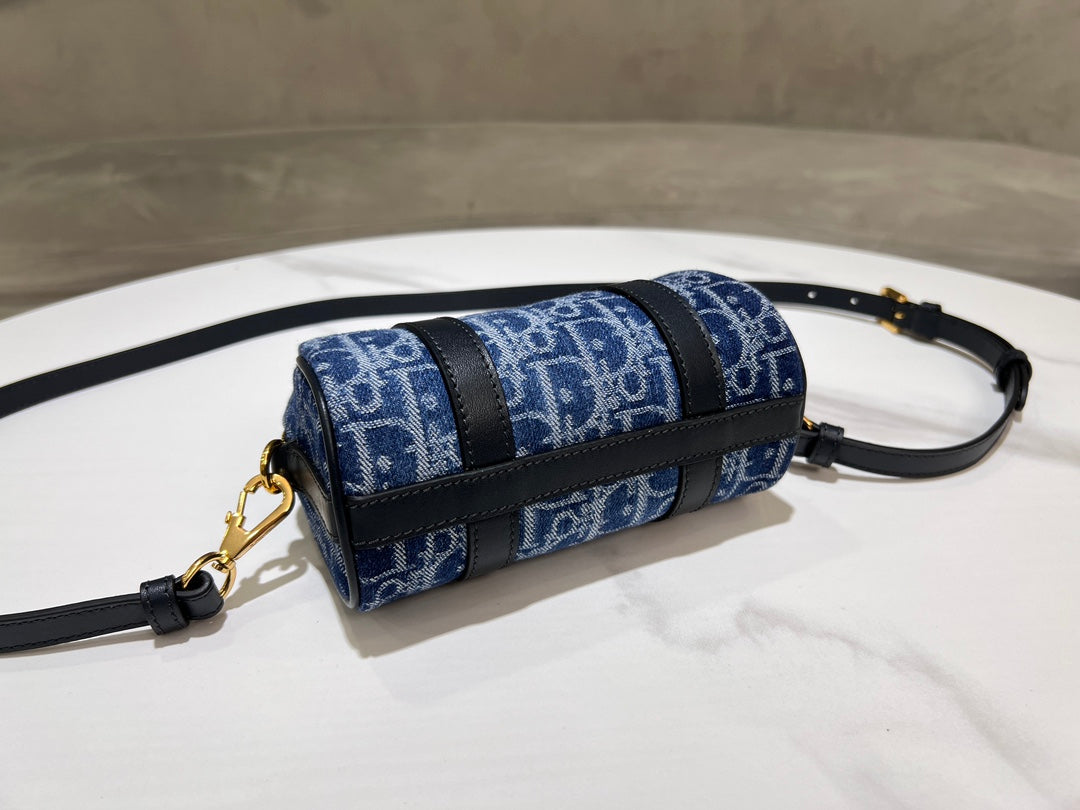 Dior Groove Bag #2348 – Denim Oblique Jacquard in 16cm, 20cm & 25cm