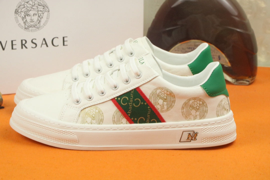 Versace Latest Men’s Casual Sneakers – Year-Round Trend Essential