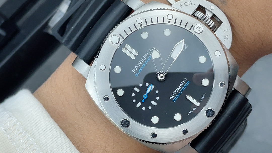 PAM1229 – 44mm Luminor Marina Black Dial Watch