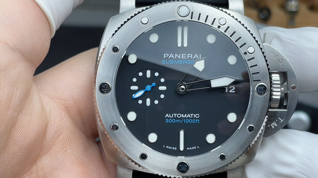 PAM1229 – 44mm Luminor Marina Black Dial Watch
