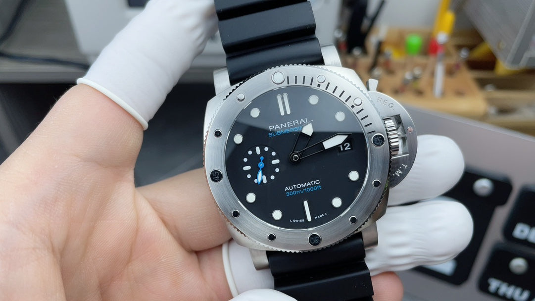 PAM1229 – 44mm Luminor Marina Black Dial Watch
