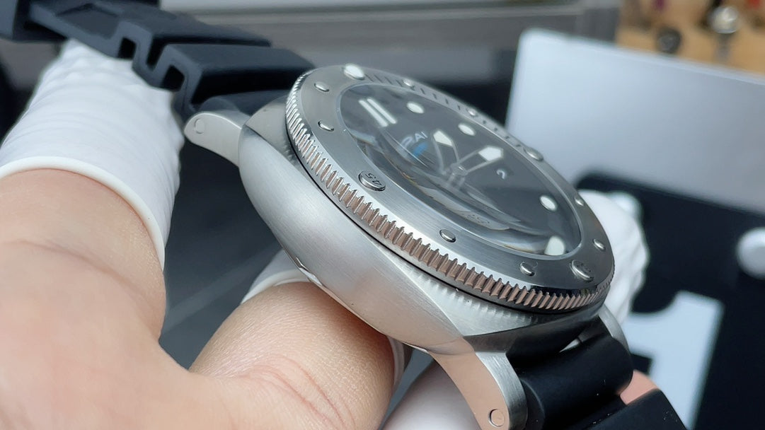 PAM1229 – 44mm Luminor Marina Black Dial Watch