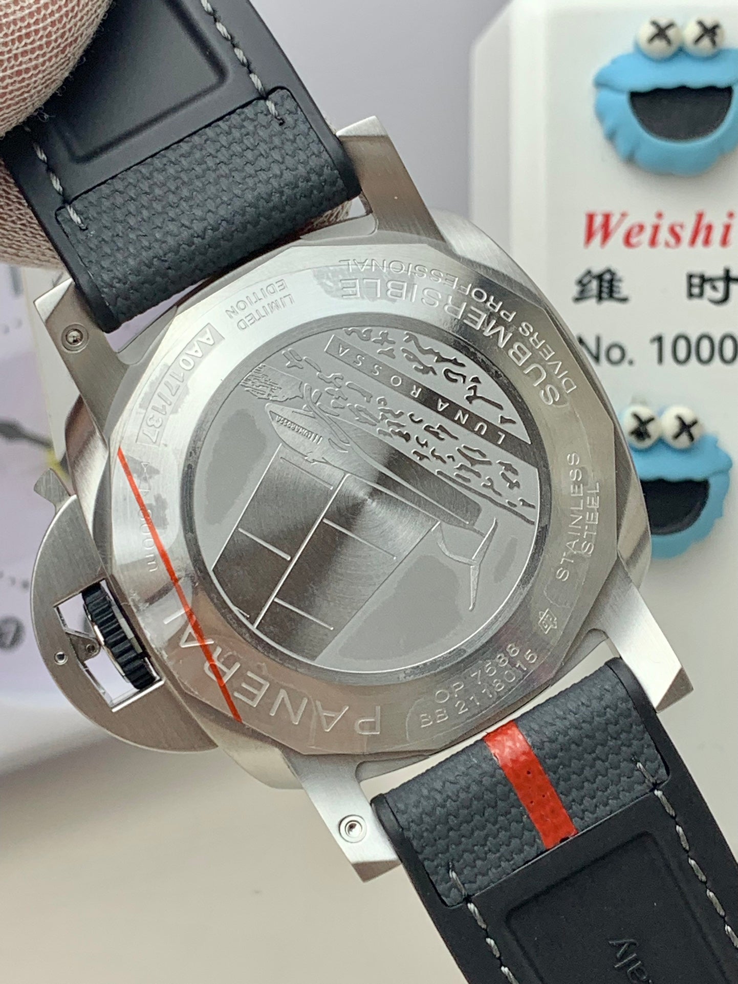 Panerai Submersible Luna Rossa PAM1681 – 44mm