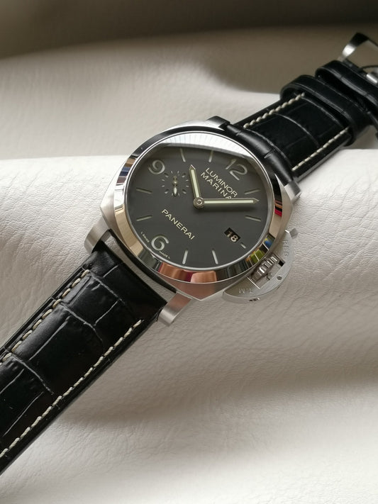 Panerai Luminor – 44mm  Watch