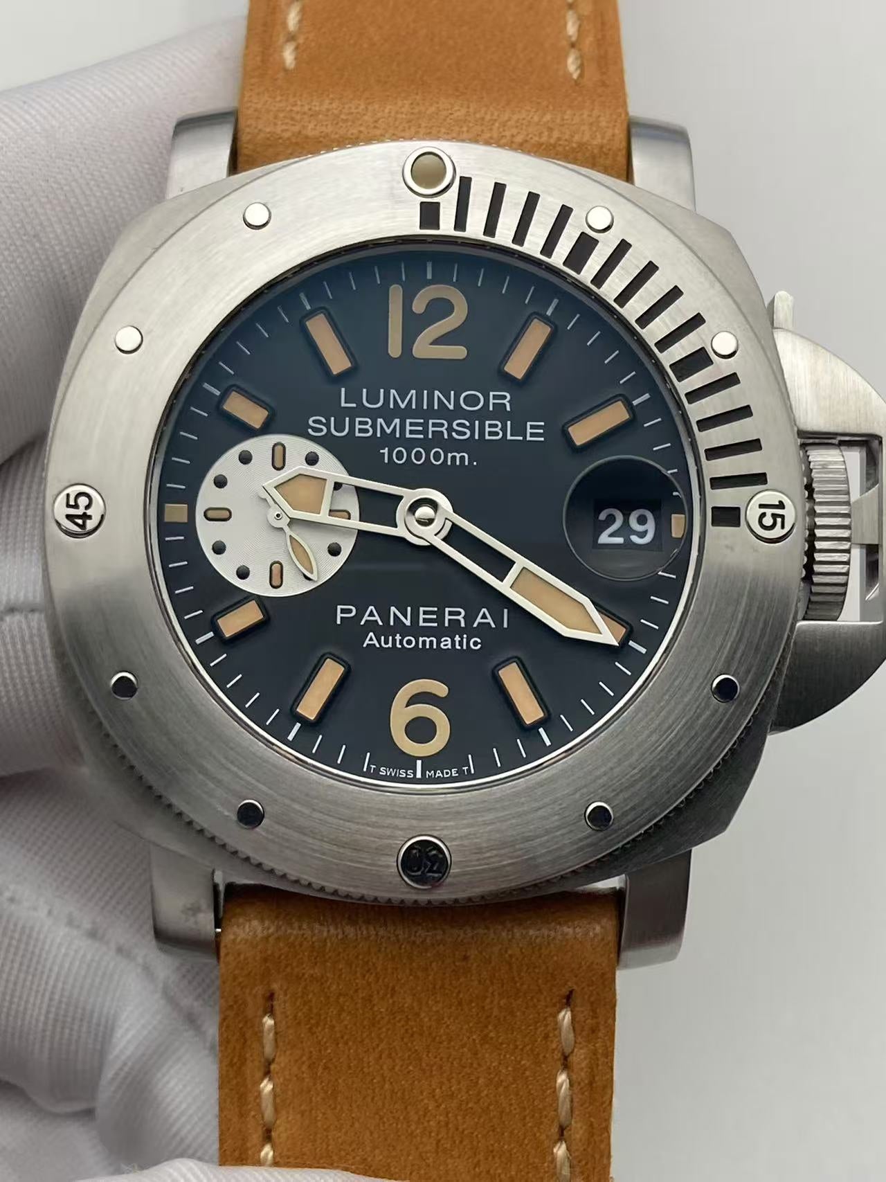 Panerai Luminor Submersible