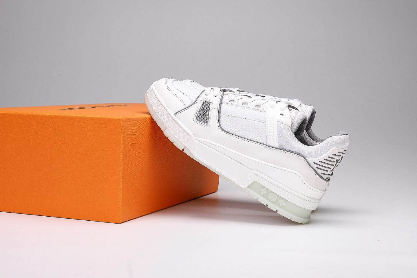 Top Version 2021 Louis Vuitton Trainer Skate Sneakers (Couple's Edition)